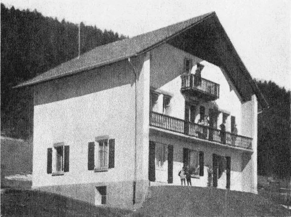Chézard s. Cernier, Oeuvre des „Petites Familles“