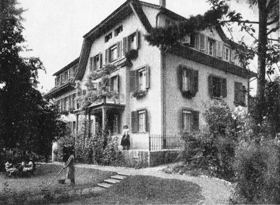 Solothurn, St. Theresiahaus Steingruben